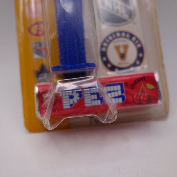 Limited Edition Pez NHL New York Rangers w/ Cherry Candy Made in USA Lot# 148792 - Picture 2 of 15